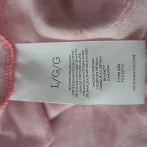 Cabi pinkred Cami abstract summer top excellent preloved condition adjust straps - Picture 3 of 10